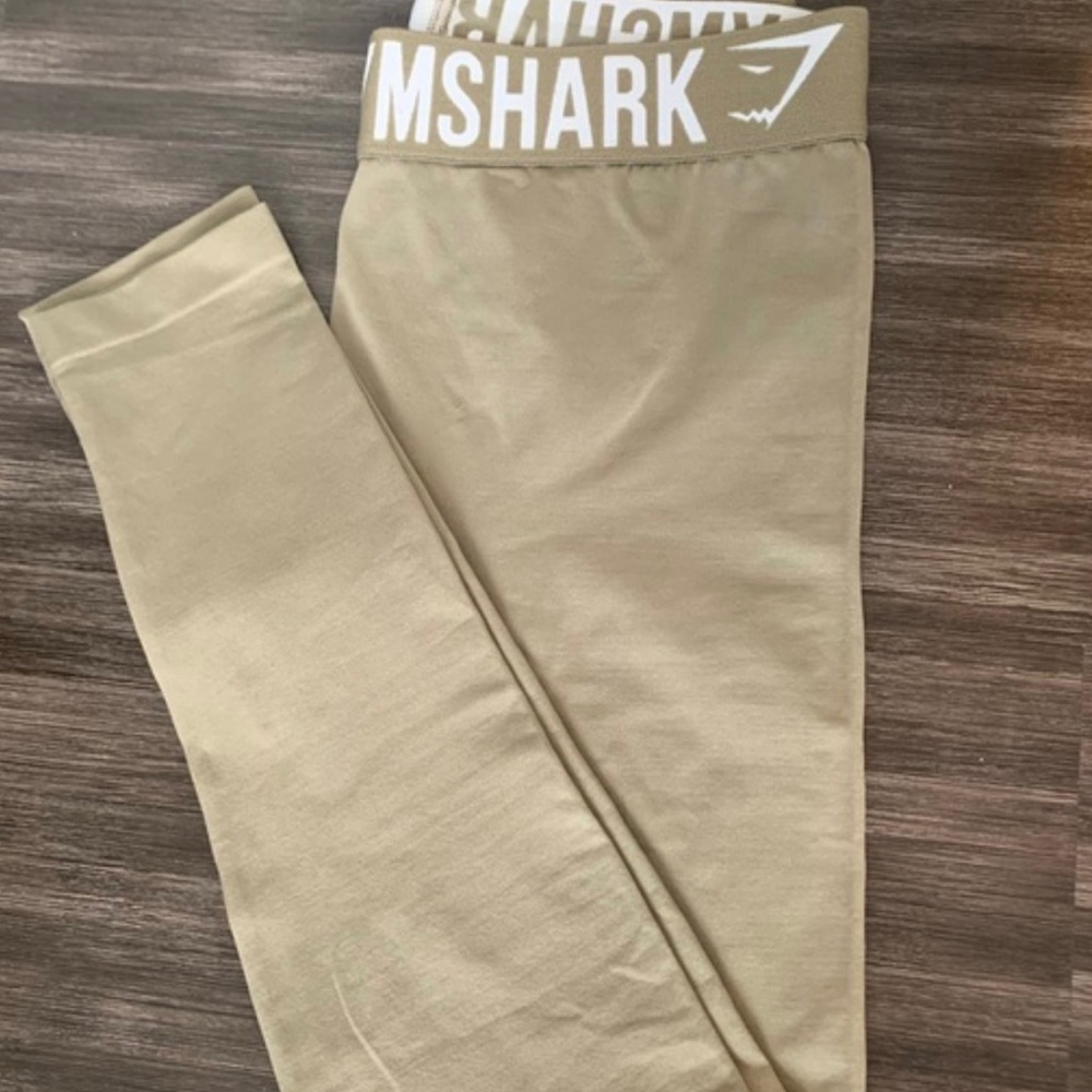 Gymshark Fit leggings Washed Khaki/White